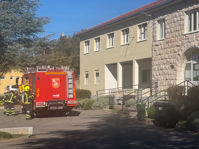 Vatrogasna vježba evakuacije u našoj školi